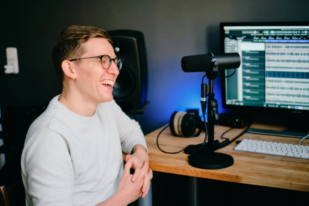 Video Podcast schneiden lassen + Social Media Clips Video Podcast Schnitt Agentur